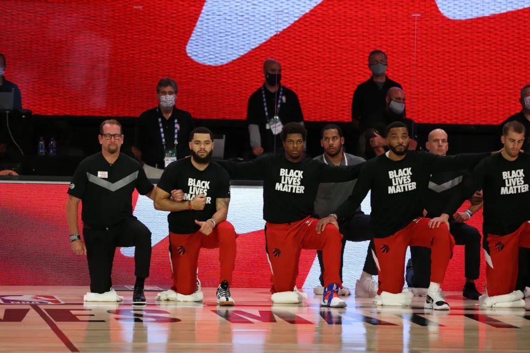 ayx爱游戏在线登录-英超窗口期走向成谜，多伦多猛龙回应争议，气氛紧张，数据趋势出现新变化-ayx爱游戏在线登录